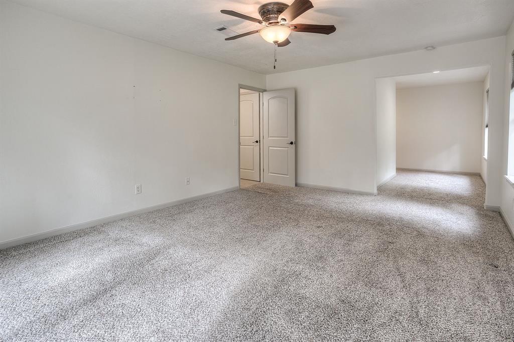 203 Westridge Dr, Huntsville, TX 77340