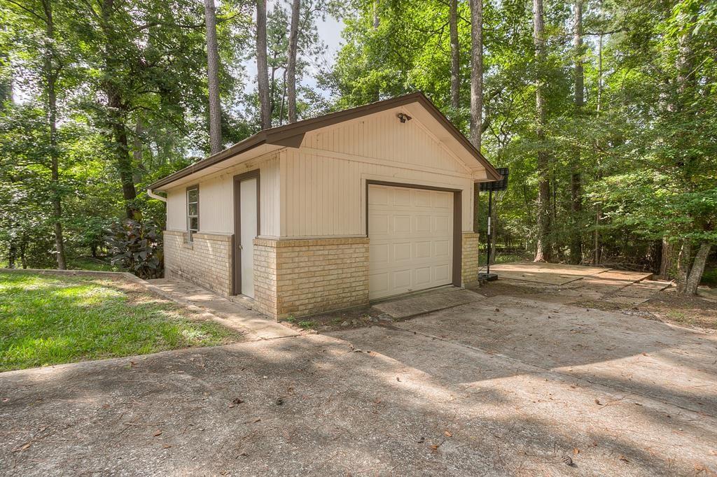 203 Westridge Dr, Huntsville, TX 77340