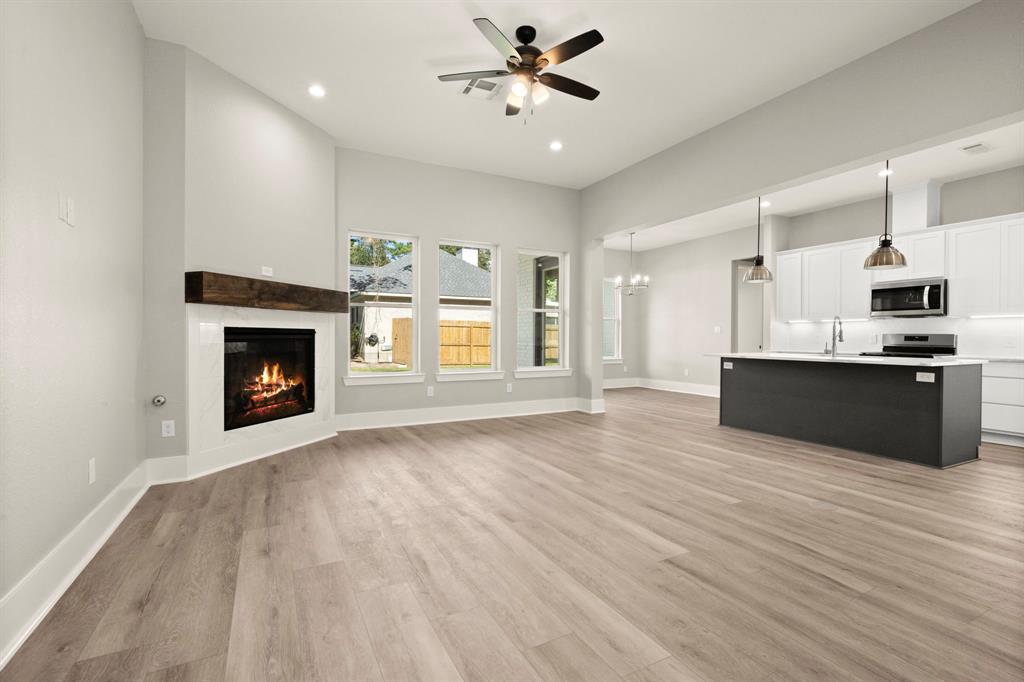 42 Jackrabbit Lane, Conroe, TX 77304