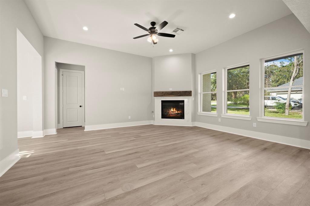 42 Jackrabbit Lane, Conroe, TX 77304