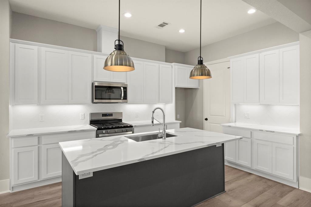 42 Jackrabbit Lane, Conroe, TX 77304