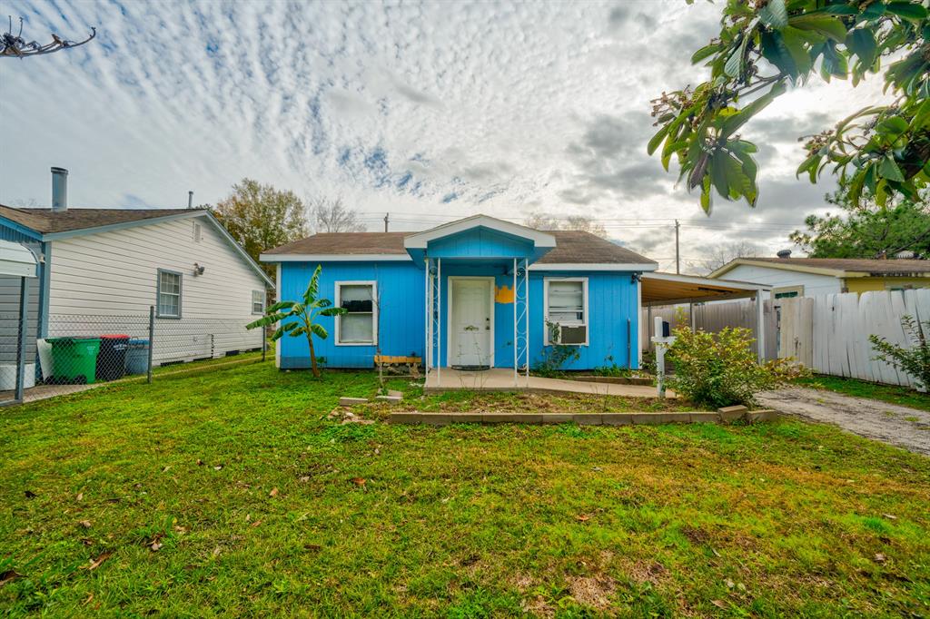 309 Morrell St, Baytown, TX 77520