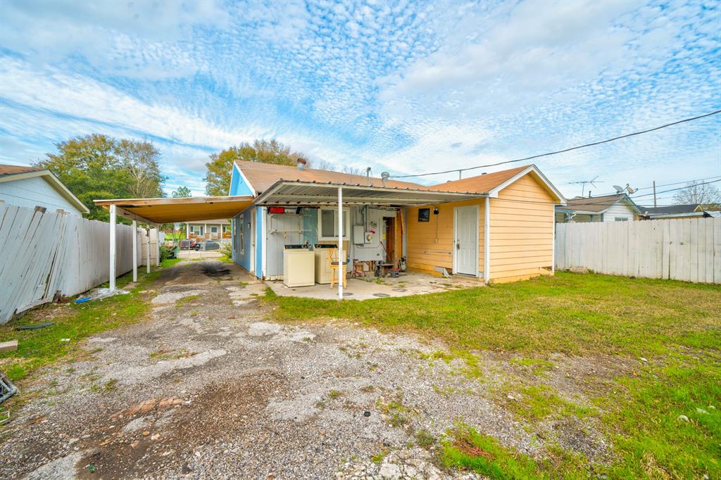 309 Morrell St, Baytown, TX 77520