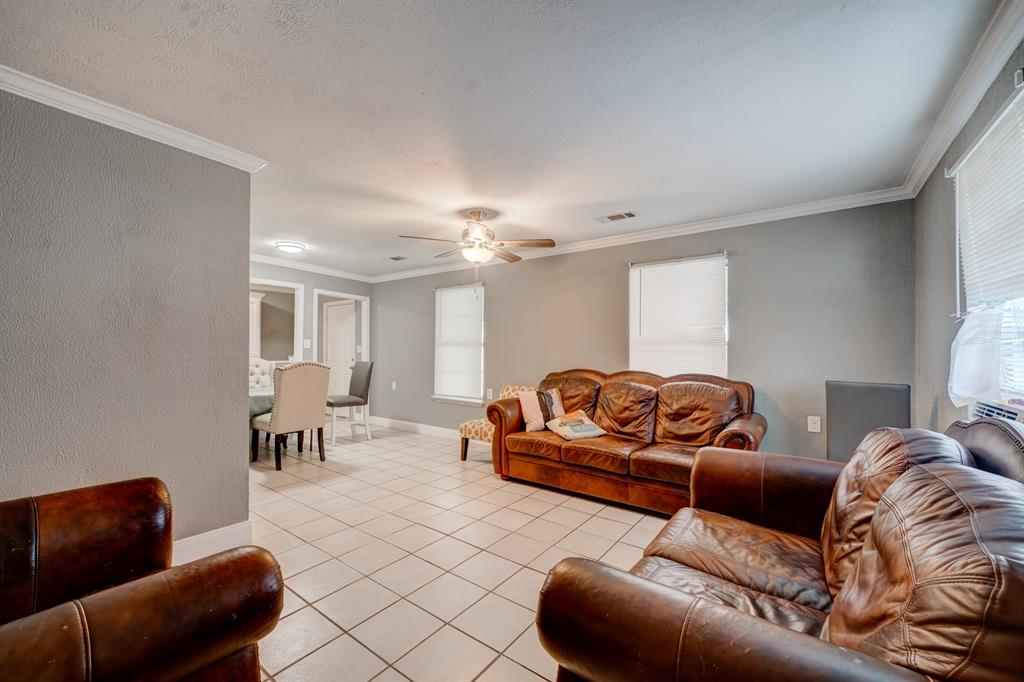 309 Morrell St, Baytown, TX 77520