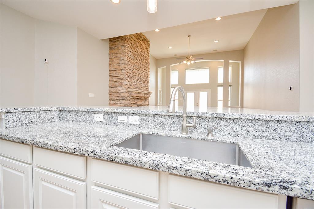 21003 Winston Ranch Ct, Richmond, TX 77406