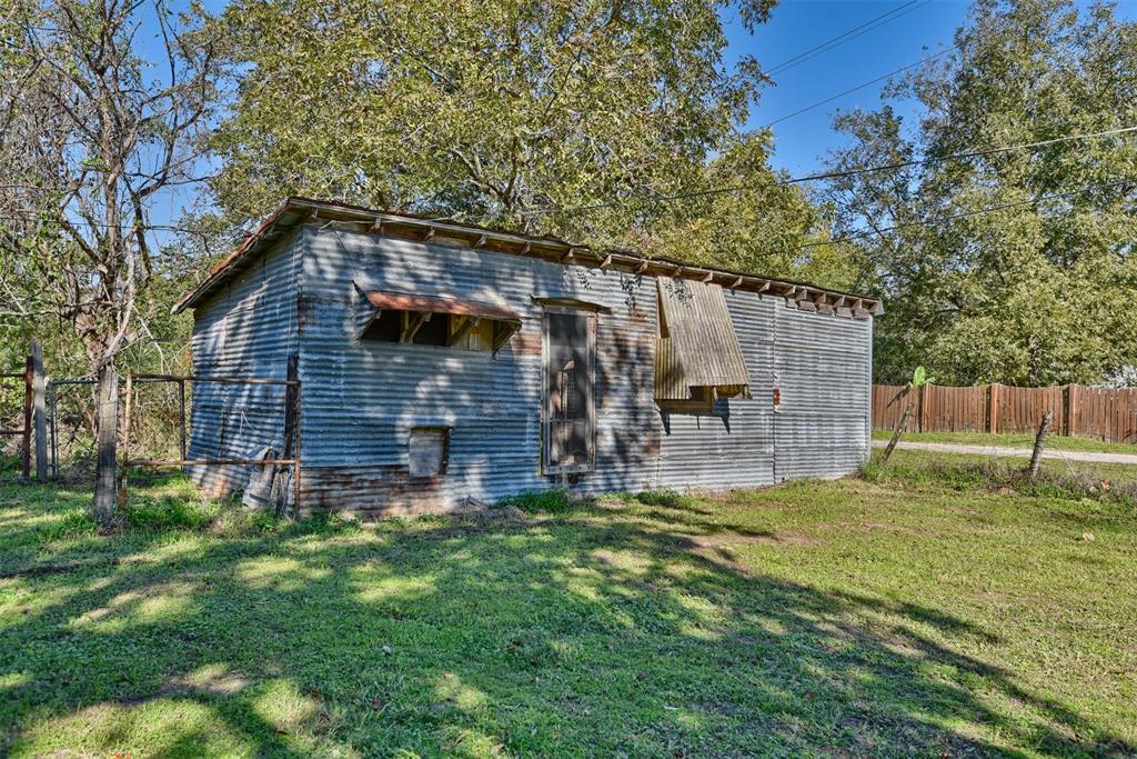 31742 Waller Tomball Rd, Waller, TX 77484
