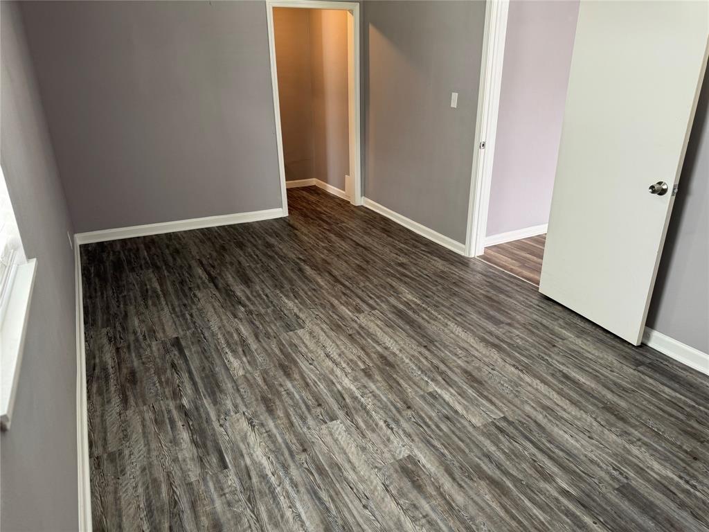 741 Kyle St, Angleton, TX 77515