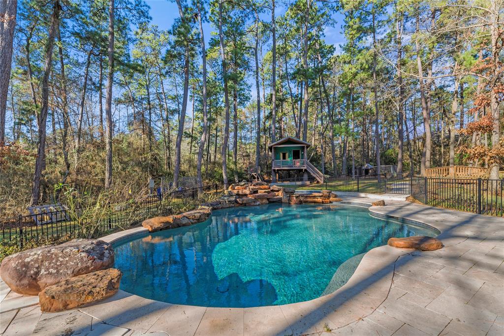 10460 River Ridge Ln, Conroe, TX 77304