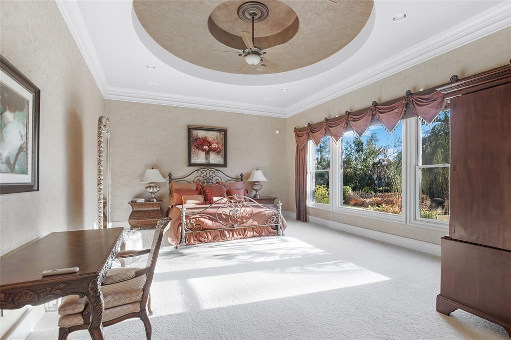 25 Kings Lake Estates Blvd, Humble, TX 77346