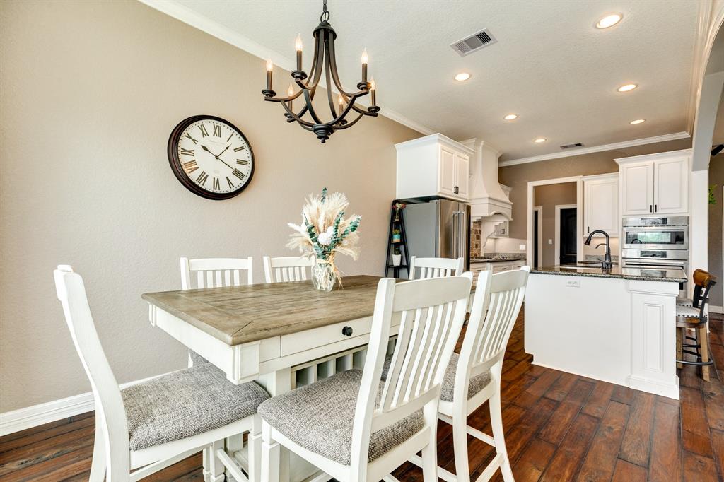 2903 Oakwood Shores Drive, Richwood, TX 77515