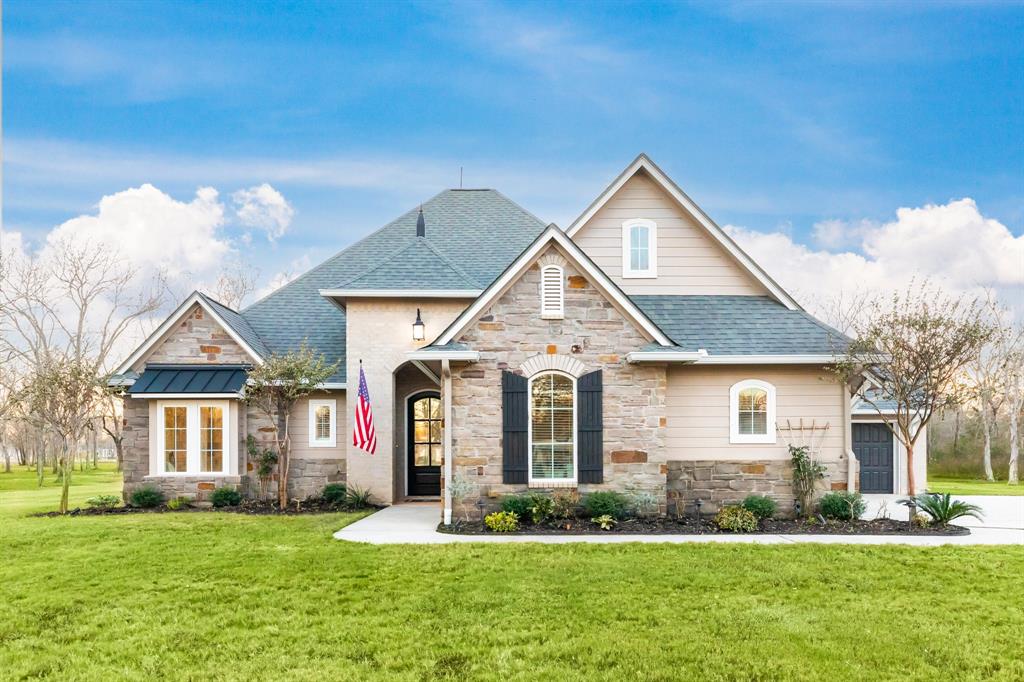 2903 Oakwood Shores Drive, Richwood, TX 77515