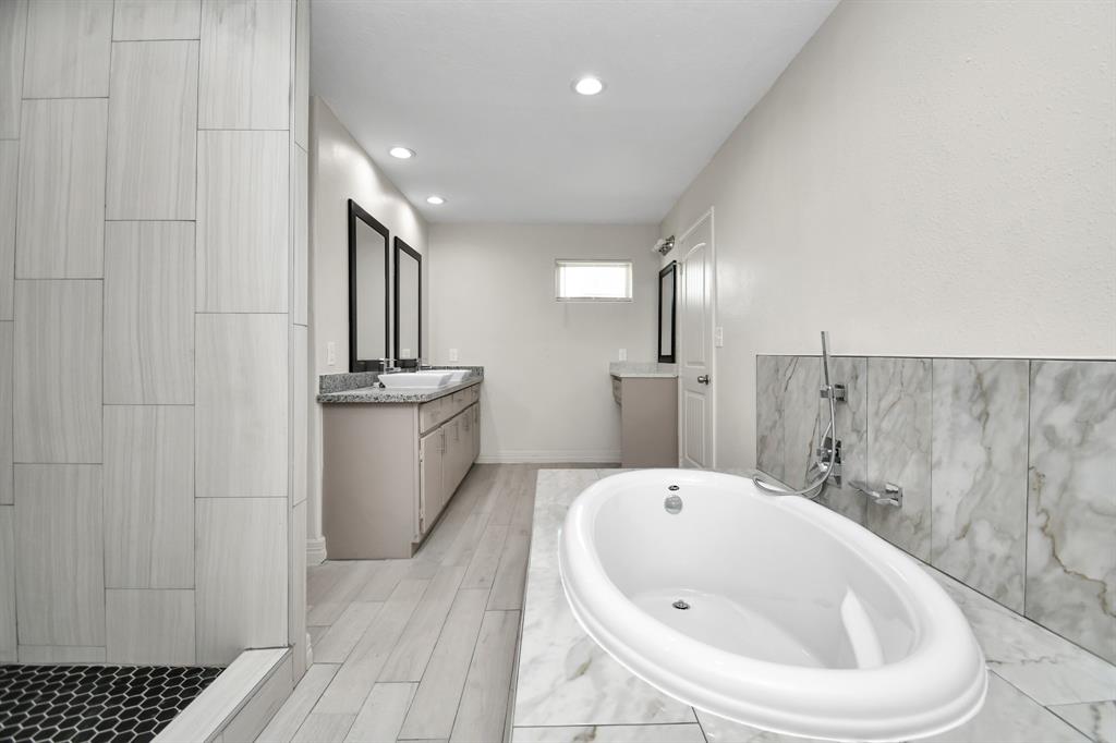 2027 Millhouse Rd, Houston, TX 77073