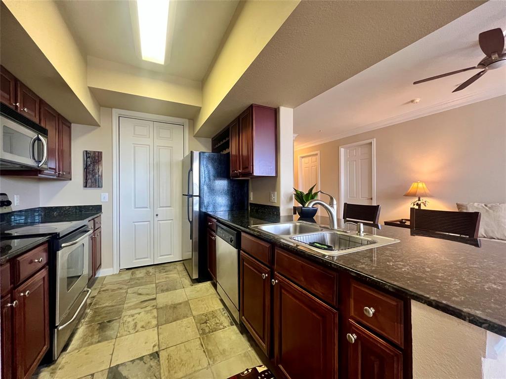 7575 Kirby Dr 2402, Houston, TX 77030