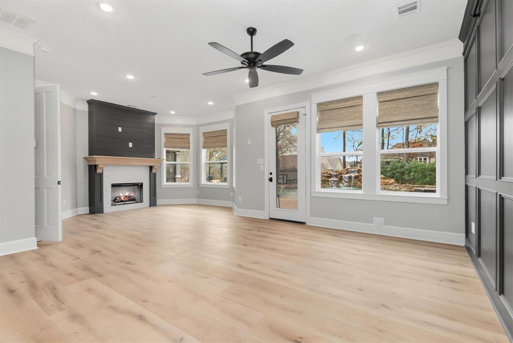 17 Kings Lake Estates Blvd, Humble, TX 77346