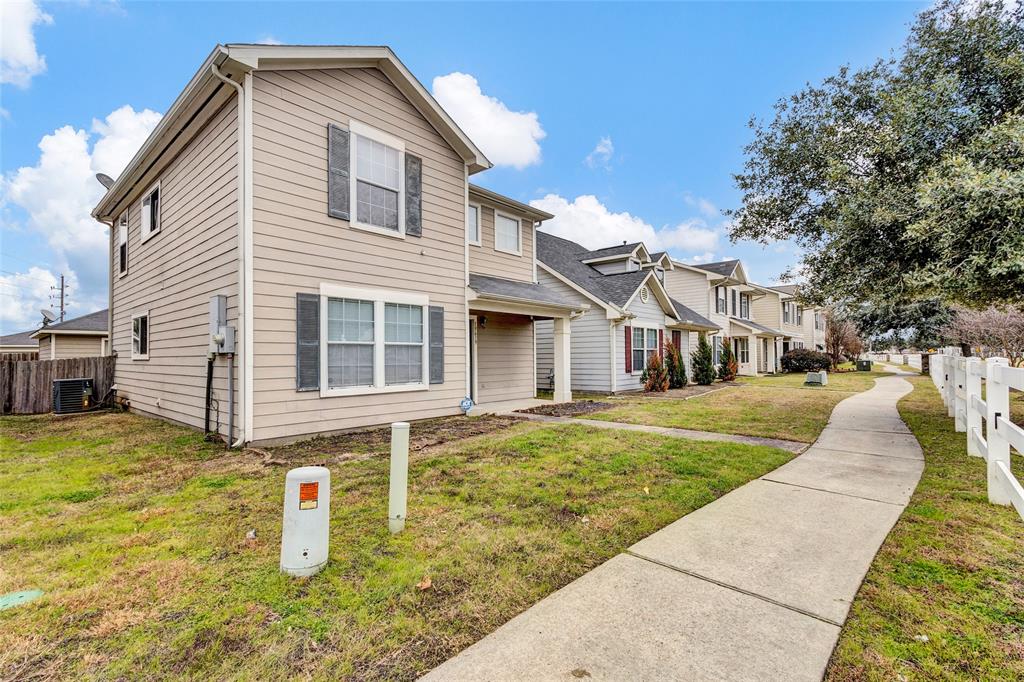 19619 Green Chase Lane, Houston, TX 77073