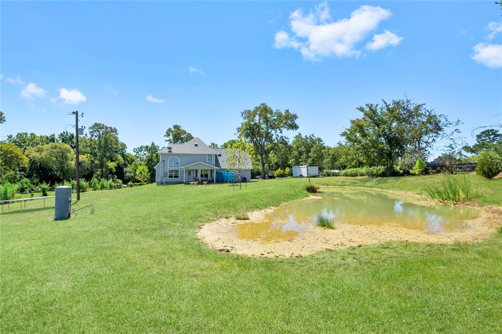 5784 CR 325, Navasota, TX 77868