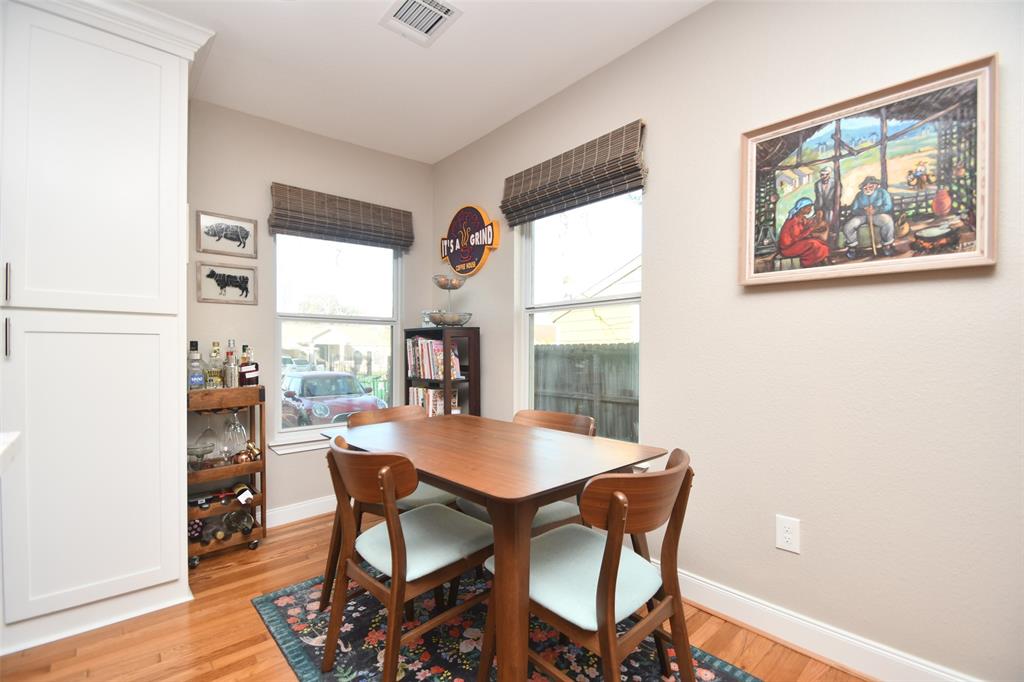 6818 Japonica St, Houston, TX 77087