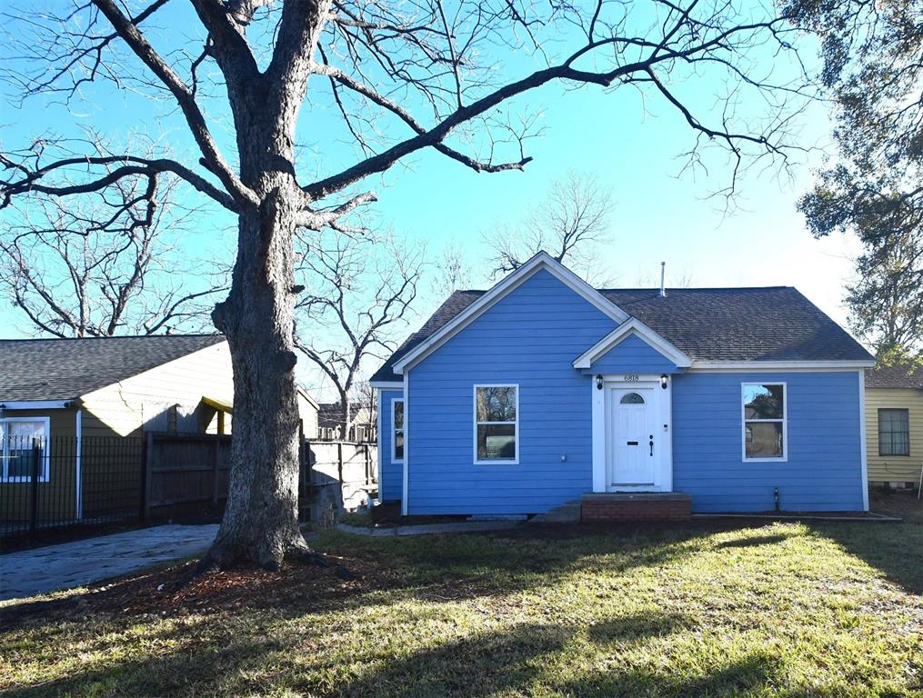 6818 Japonica St, Houston, TX 77087