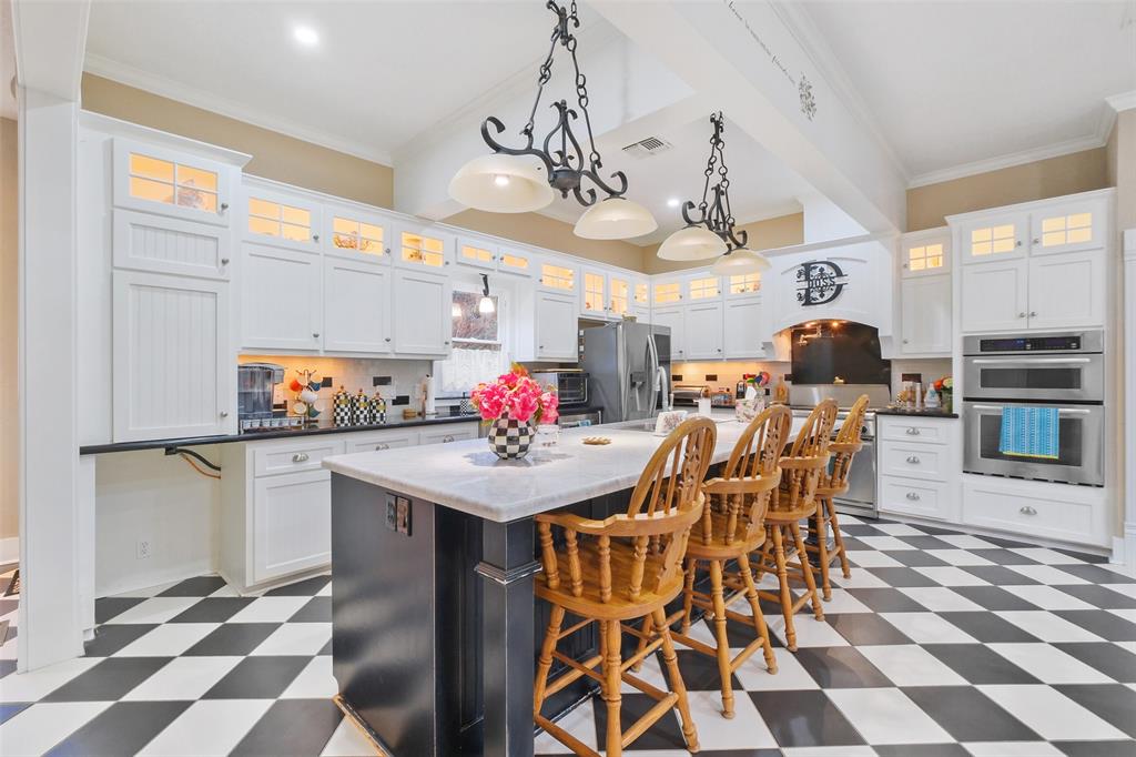 631 Ward St, Sealy, TX 77474