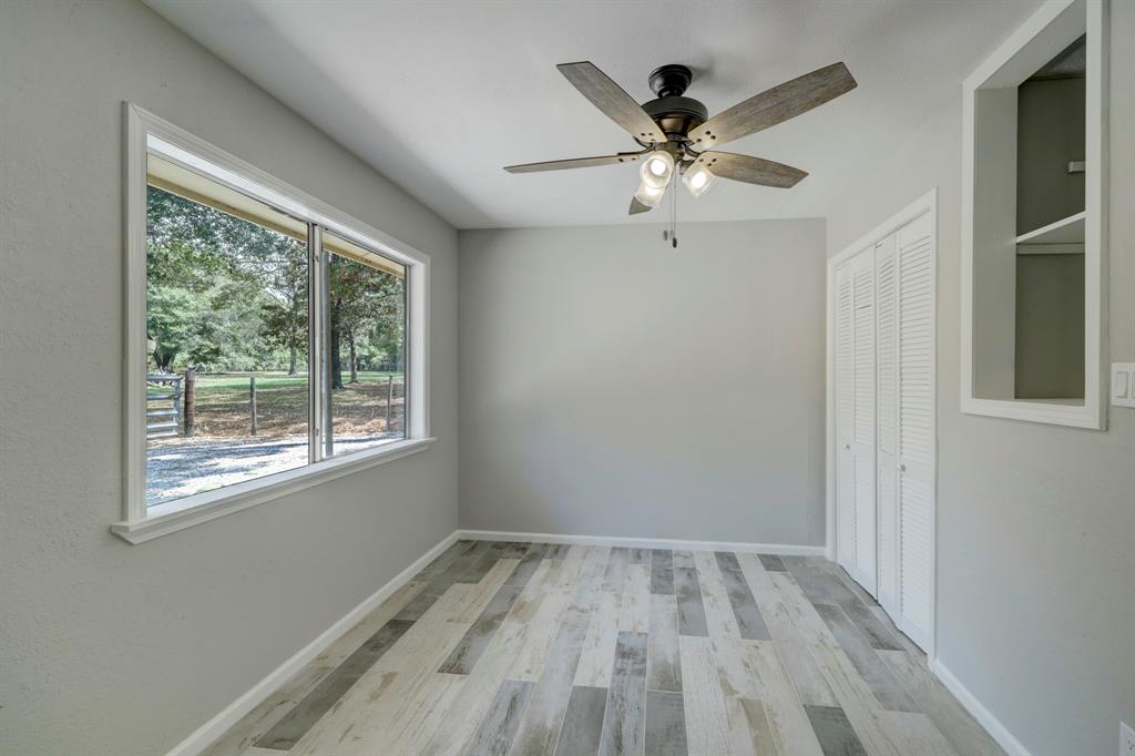 25869 Magnolia Dr, Splendora, TX 77372