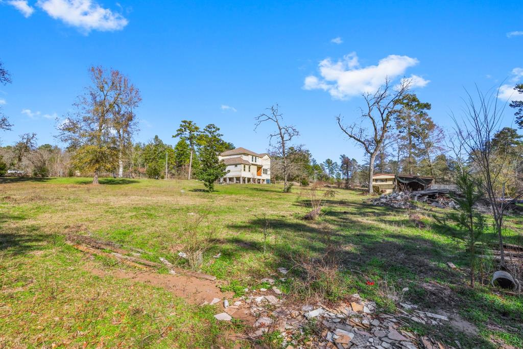 4974 Tall Pine Rd, Navasota, TX 77868