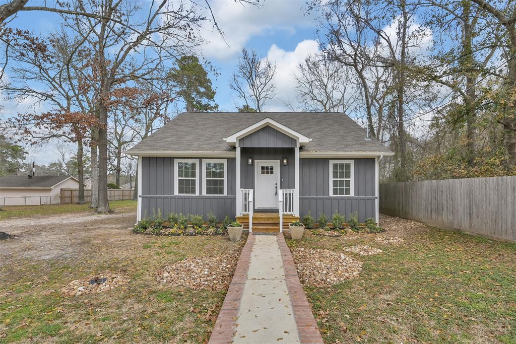 Lake Conroe Forest Homes