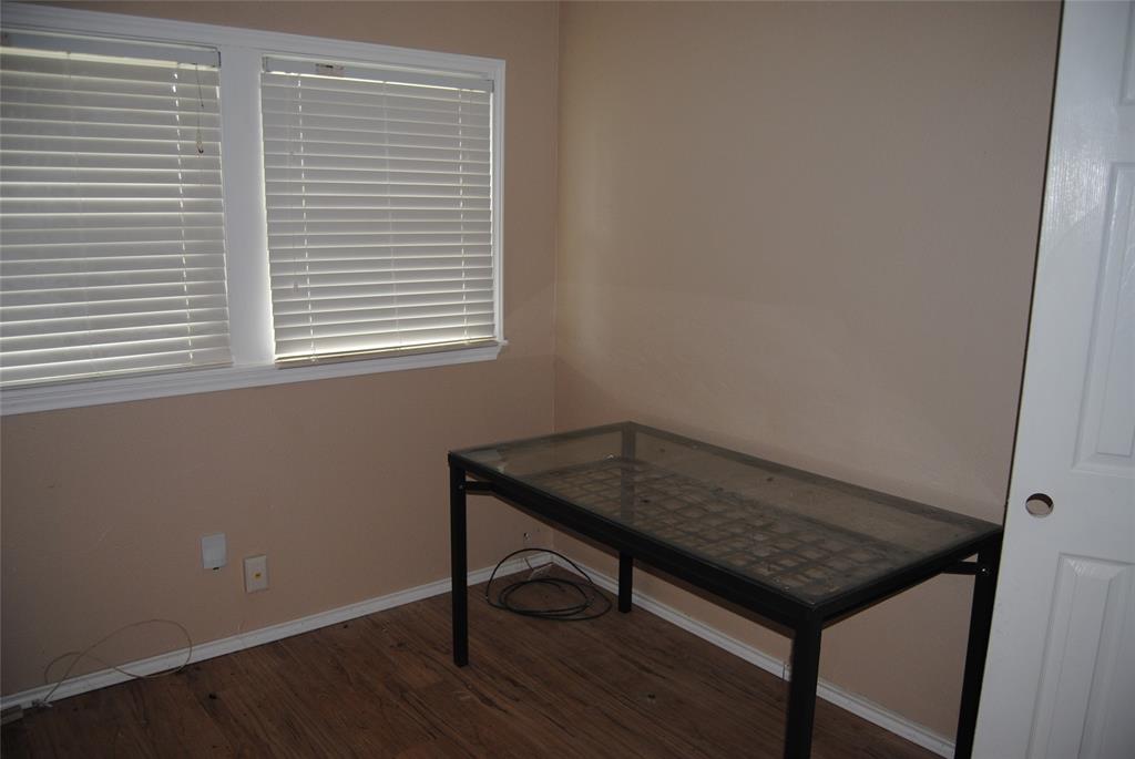 605 Wisteria St, La Marque, TX 77568