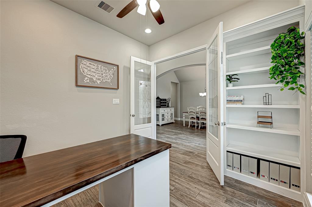 1310 Hackberry Heights Dr, Richmond, TX 77406