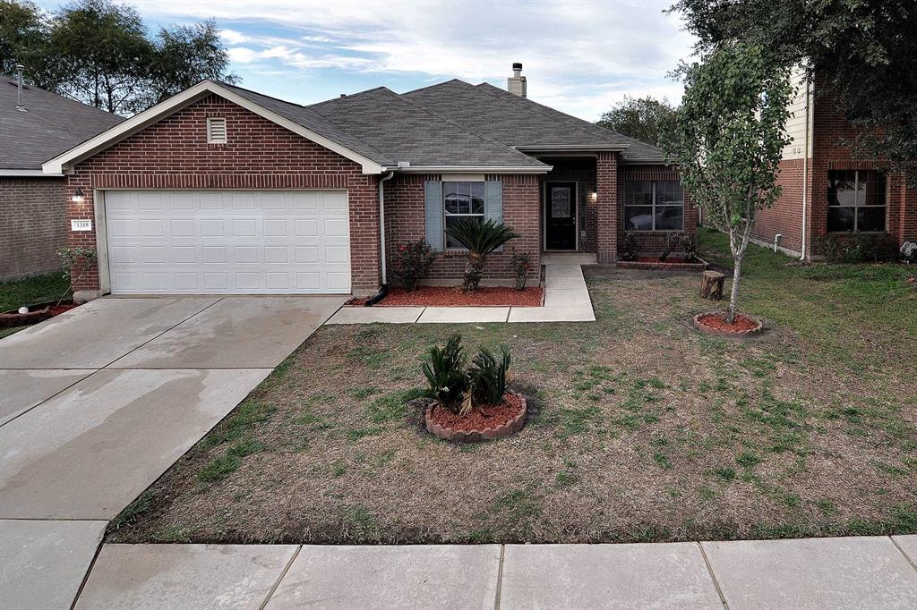 1318 Hawks Nest Dr, Houston, TX 77067