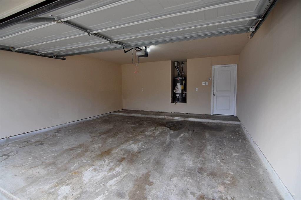 1318 Hawks Nest Dr, Houston, TX 77067