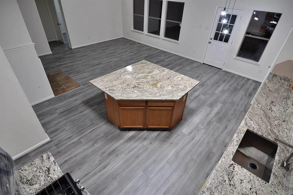 1318 Hawks Nest Dr, Houston, TX 77067