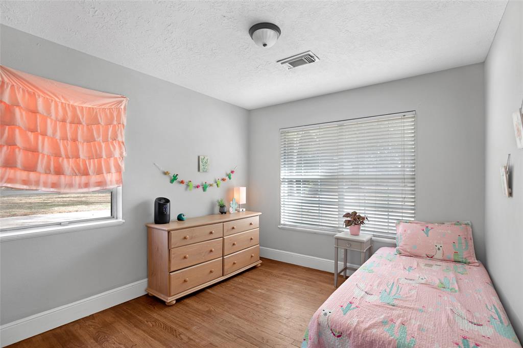 1000 Ridgewood St, Liberty, TX 77575