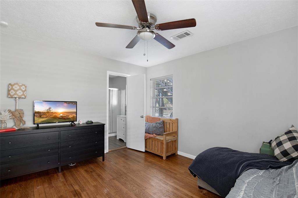 1000 Ridgewood St, Liberty, TX 77575