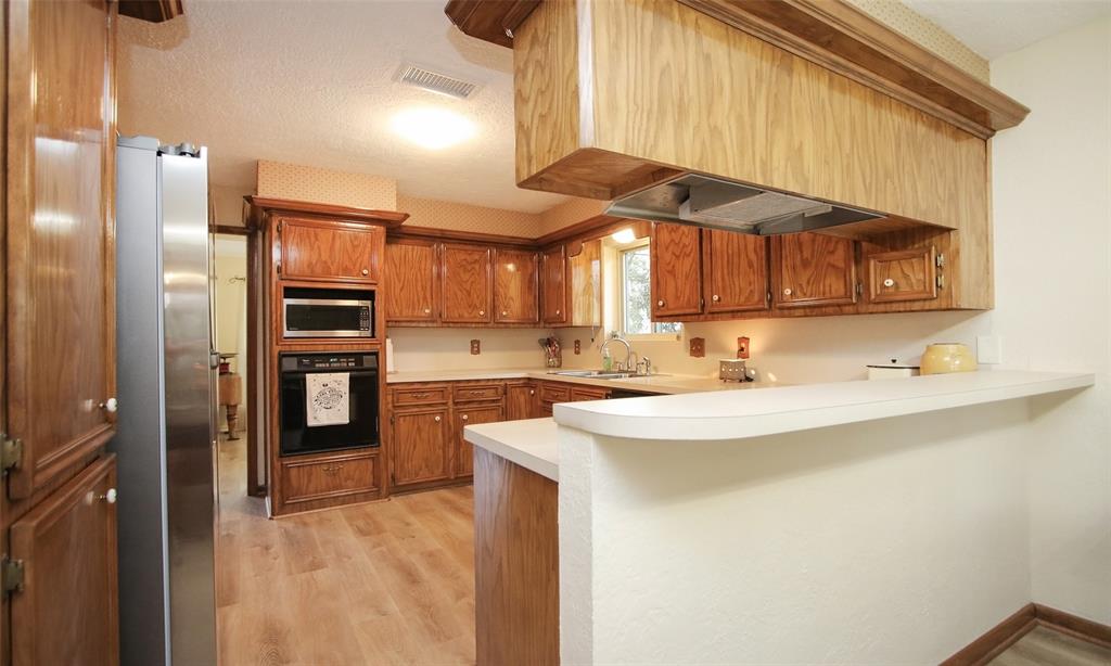 227 Ballantrae Ln, Houston, TX 77015