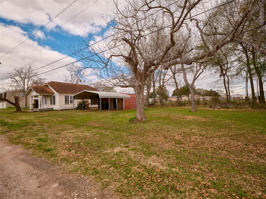2906 Short St, Needville, TX 77461