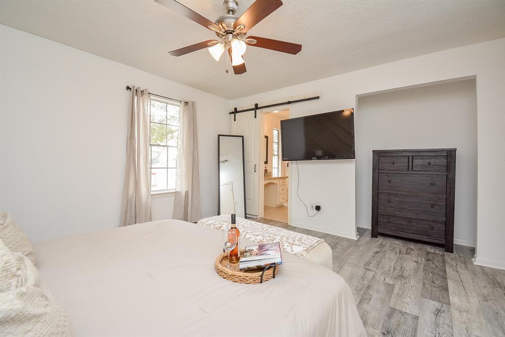 15302 La Mancha Dr, Houston, TX 77083