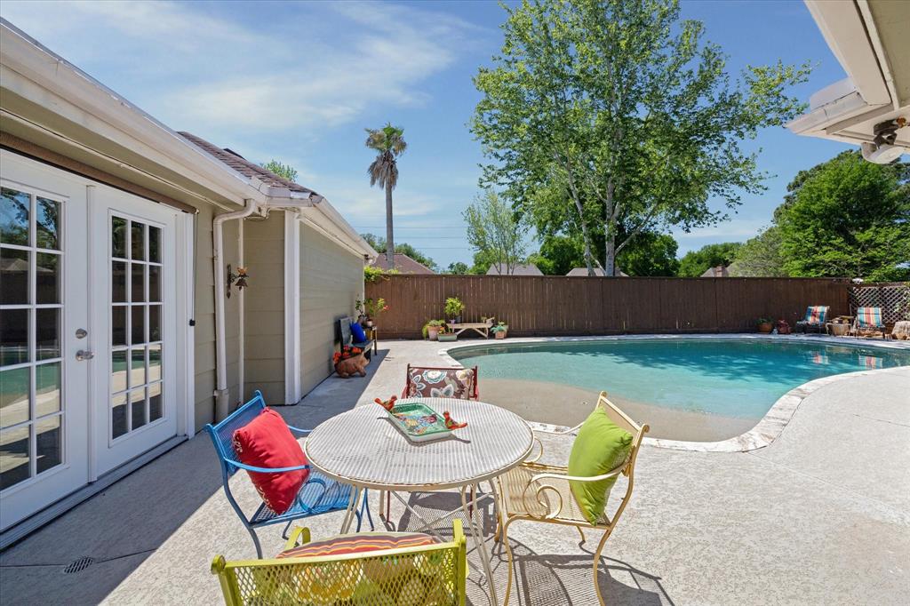 602 Rennie Dr, Katy, TX 77450