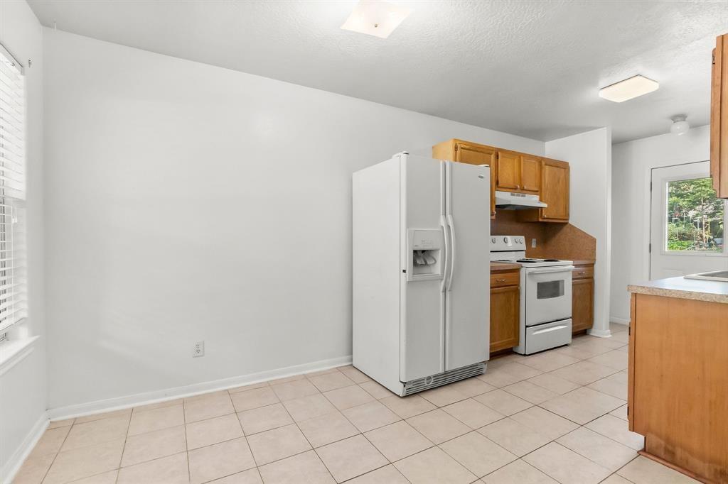 Property Detail on ALLSTAR Properties 10671 Royal Forest Dr, Conroe TX