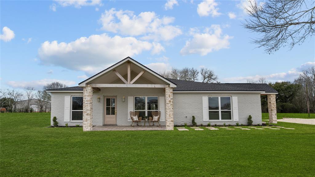 2619 FM 2187 Rd, Sealy, TX 77474