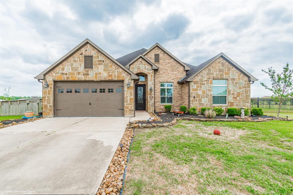 3610 PALM CREST DRIVE, ROSHARON, TX 77583