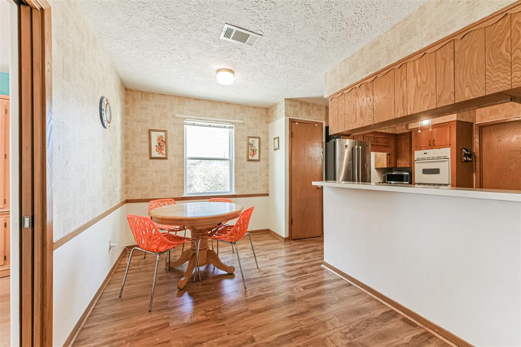 211 Viceroy Dr, Houston, TX 77034