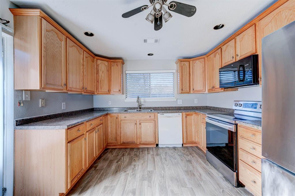 23115 Pennsgrove Rd, Spring, TX 77373