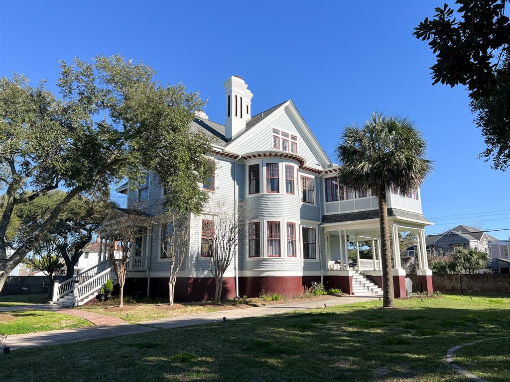 2805 Avenue O, Galveston, TX 77550