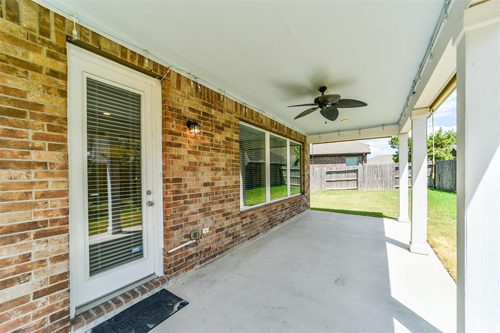 9506 Barlow Springs Ln, Humble, TX 77396