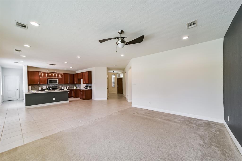 9506 Barlow Springs Ln, Humble, TX 77396