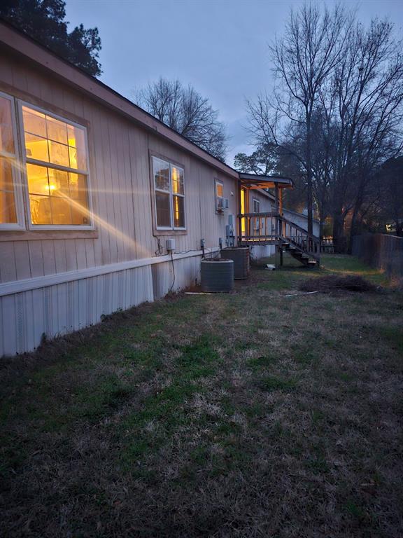 14275 Shadow Bay Dr, Willis, TX 77318