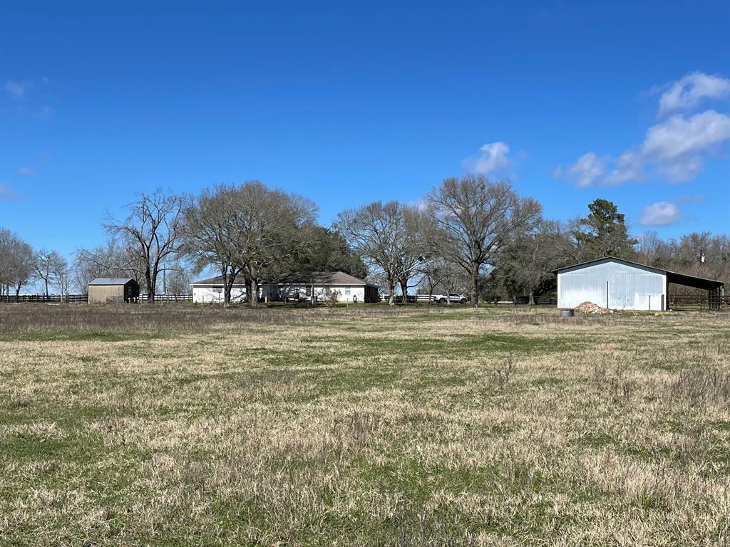 19053 Kinkaid Rd W, Montgomery, TX 77316