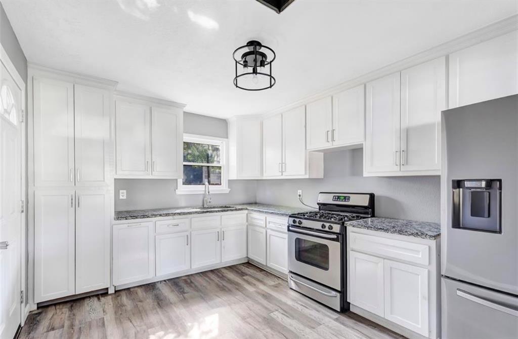 500 Texas St, Liberty, TX 77575