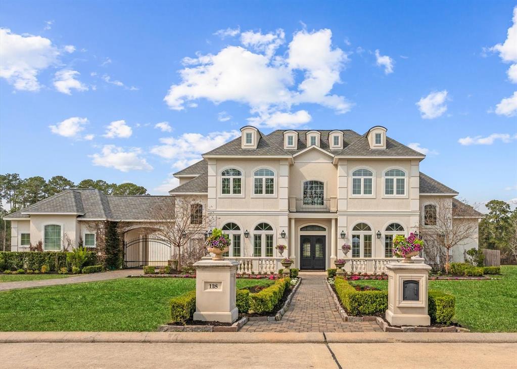 118 Kings Lake Estates Blvd, Humble, TX 77346