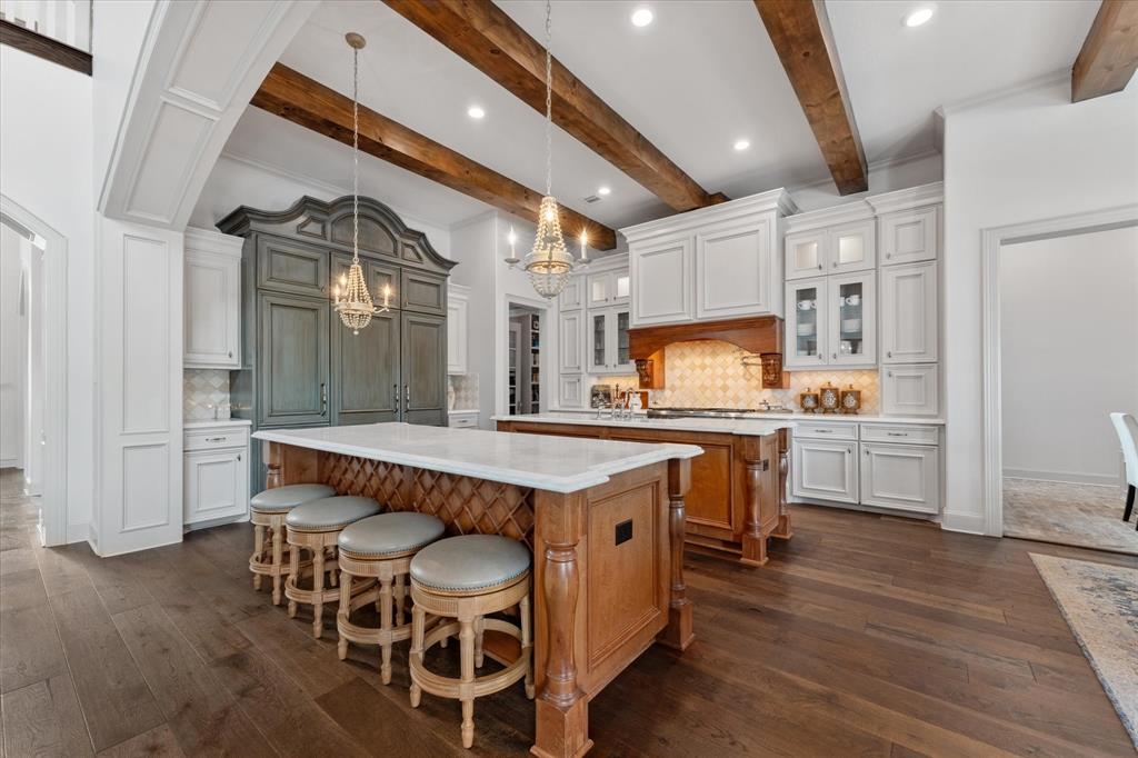 118 Kings Lake Estates Blvd, Humble, TX 77346